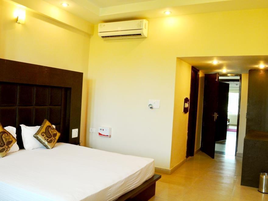The Great Ananda Hotel Haridwār Buitenkant foto